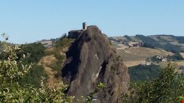 La PIETRA PERDUCA con la Chiesetta di S.ANNA