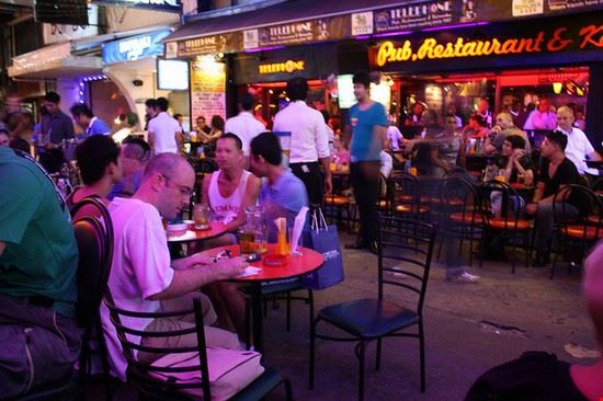  Bangkok yycrob - Creative Commons yycrob