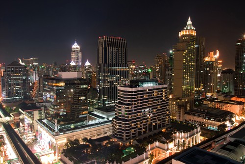 Vista notturna di Bangkok
