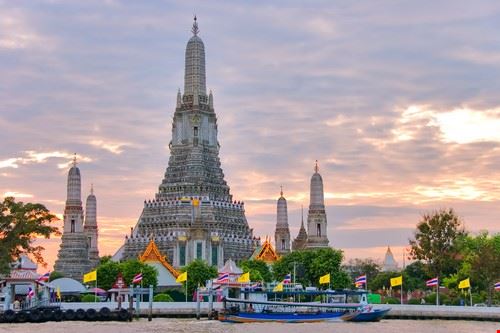 Tempio Arun Bangkok Juha Sompinmäki - www.shutterstock.com Juha Sompinmäki