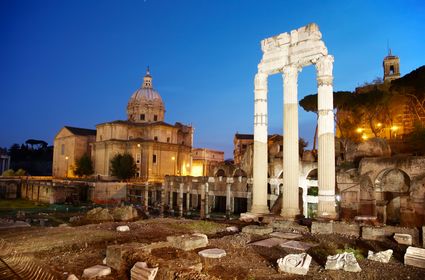 Il Foro Romano di notte