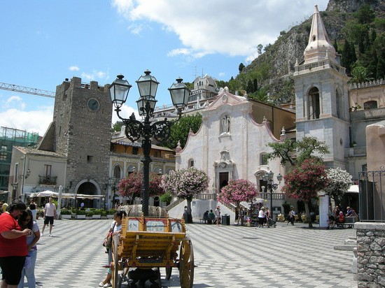 Piazza IX Aprile