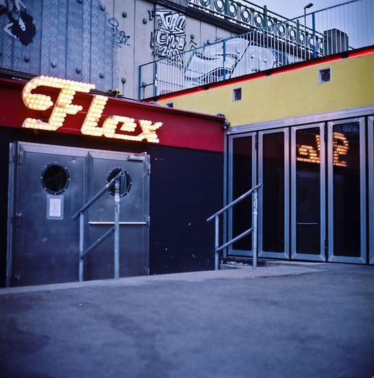 Flex - Invader Bob Sun - Invader Bob Sun - Creative Commons