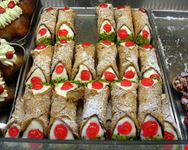 Un vassoio di Cannoli