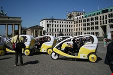Velotaxi nei pressi della Porta di Brandebrugo