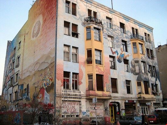 Kreuzberg - Kríttik’l Kápchar (CH) - Kríttik’l Kápchar (CH) - Creative Commons
