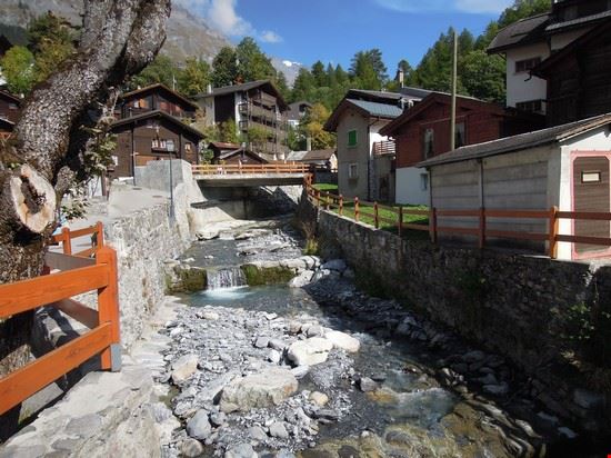 Un centro termale ad alta quota Leukerbad Giovanna Curto - Giovanna Curto Giovanna Curto