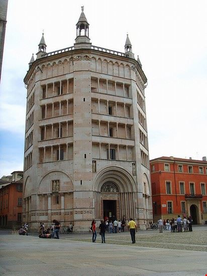 Battistero Parma Trevi55 - Creative Commons Trevi55