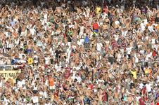 Un muro umano al Maracanã