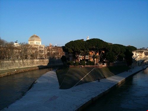 Isola Tiberina Roma sunshinecity - creativecommons sunshinecity