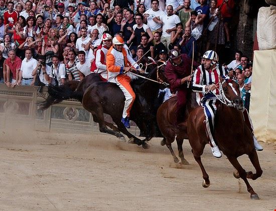 Il Palio Siena Dean Ayres - Creative Commons Dean Ayres