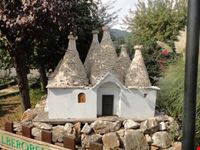 trulli ad alberobello in miniatura fasano