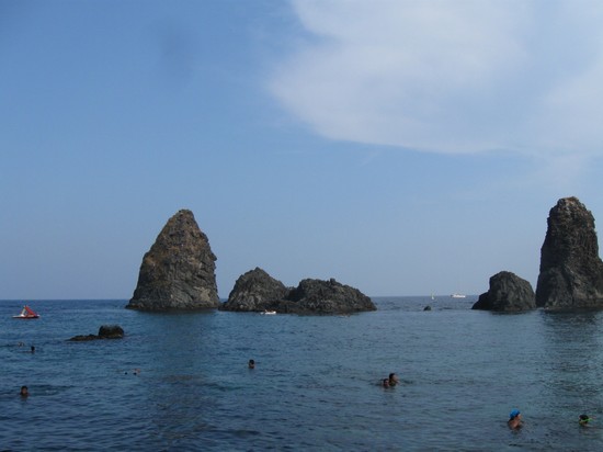 FARAGLIONI DI ACITREZZA