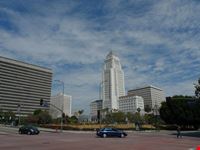 Los Angeles City Hall, lungo Los Angeles Street