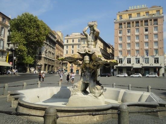 55332_fontana_del_tritone_roma