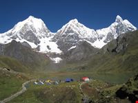 cordillera huayhuash trekking peru huaraz