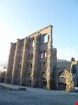 la facciata del teatro romano