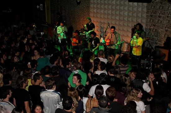Niceto Club - Fora do Eixo - Fora do Eixo - Creative Commons