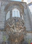 particolare della finestra del palacio da pena sintra