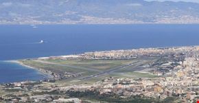 reggio calabria l  aeroporto di reggio calabria dall  alto