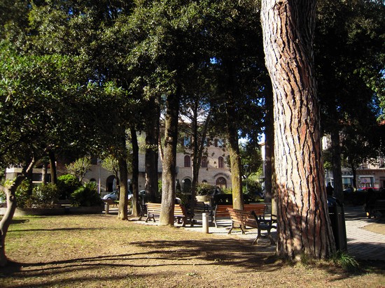 Il parchetto nella piazza centrale del paese