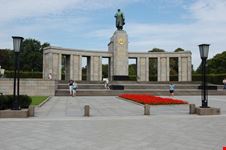 sowjetisches ehrenmal berlin berlin