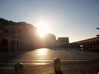 piazza basilica san francesco assisi