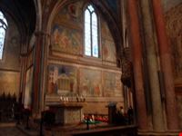 interno basilica san francesco assisi