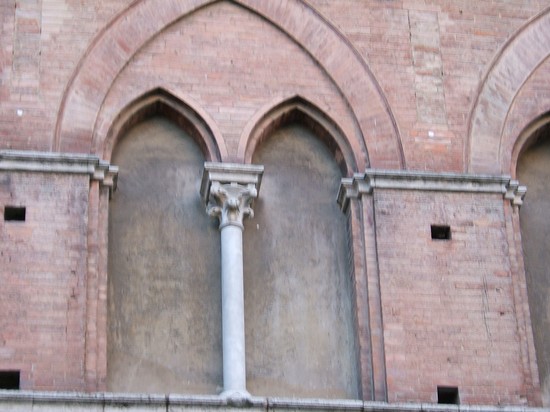 bifora