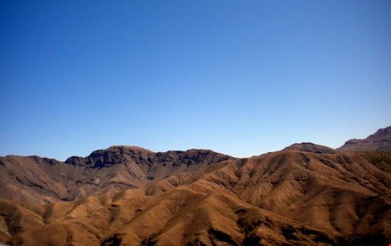 da Marrakech all'Oasi di Fint Le montagne della catena dell'Atlante salendo il Passo del Tichka  