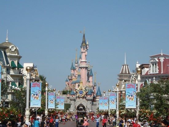 Disneyland Resort Paris  Paris  