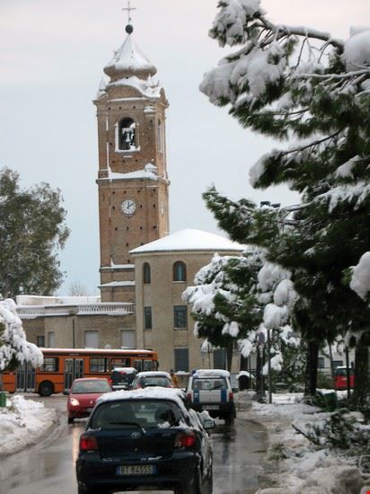  Campanile innevato Basilica della Madonna dei sette dolori  