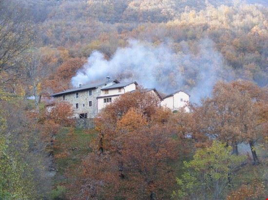  l'autunno che a volte sembra bigio, ci dona scenari da non dimenticare  