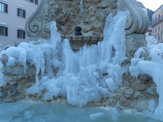 la fontana ghiacciata