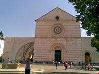 assisi basilica di santa chiara