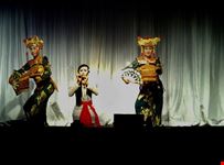 bali the famous legong dance