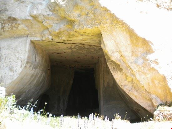Parco Archeologico della Neapolis Grotta dei Cordari  