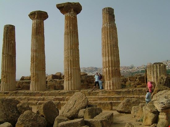 Visita guidata nella Valle dei Templi Tempio di Ercole, nella Valle dei Templi di Agrigento  