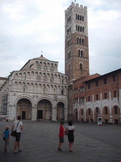  Lucca  