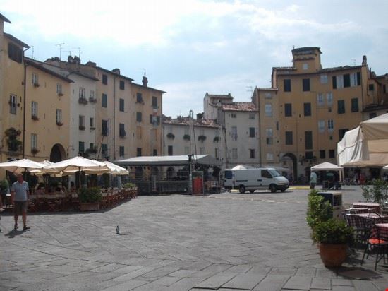  Lucca  