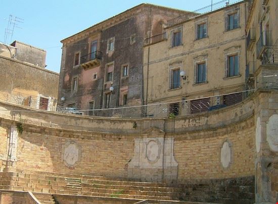  Il Tondo, nel cuore di Caltagirone  
