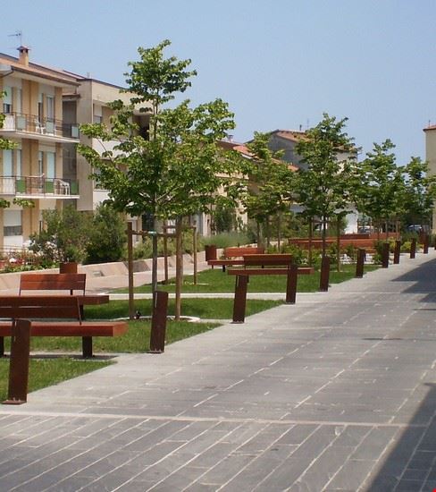  scorcio della nuova piazza  
