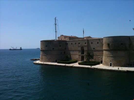 Castello Aragonese	 Castello Aragonese	  