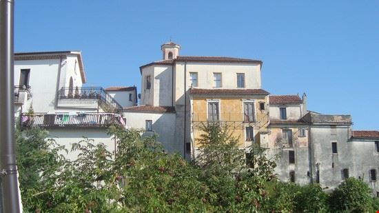 Rivello  Rivello è il mio paese di origine ma l'ho visto per la prima volta nel 1999. Ci sono tornata con mio marito lo scorso Luglio e siamo stati ottimamente ospitali nel B  