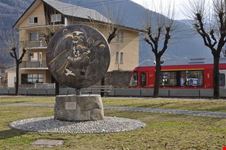 Monumento Apparizione e trenino rosso