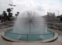 Fontana Piazza sul mare