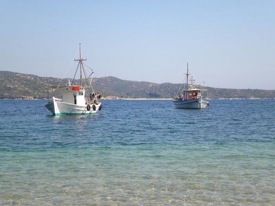 Barche: spiaggia di Sikia