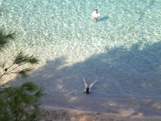 Vista dall'alto di Elia Beach
