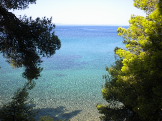 Acque cristalline ad Elia Beach