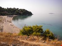 Vista della spiaggia di Koviou